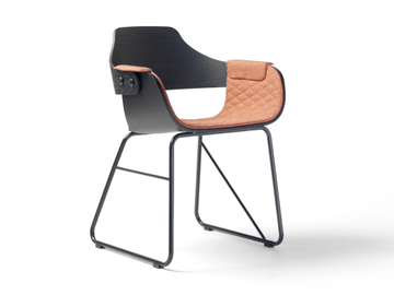 SHOWTIME - Sled base upholstered chair by BD Barcelona Design - view 2